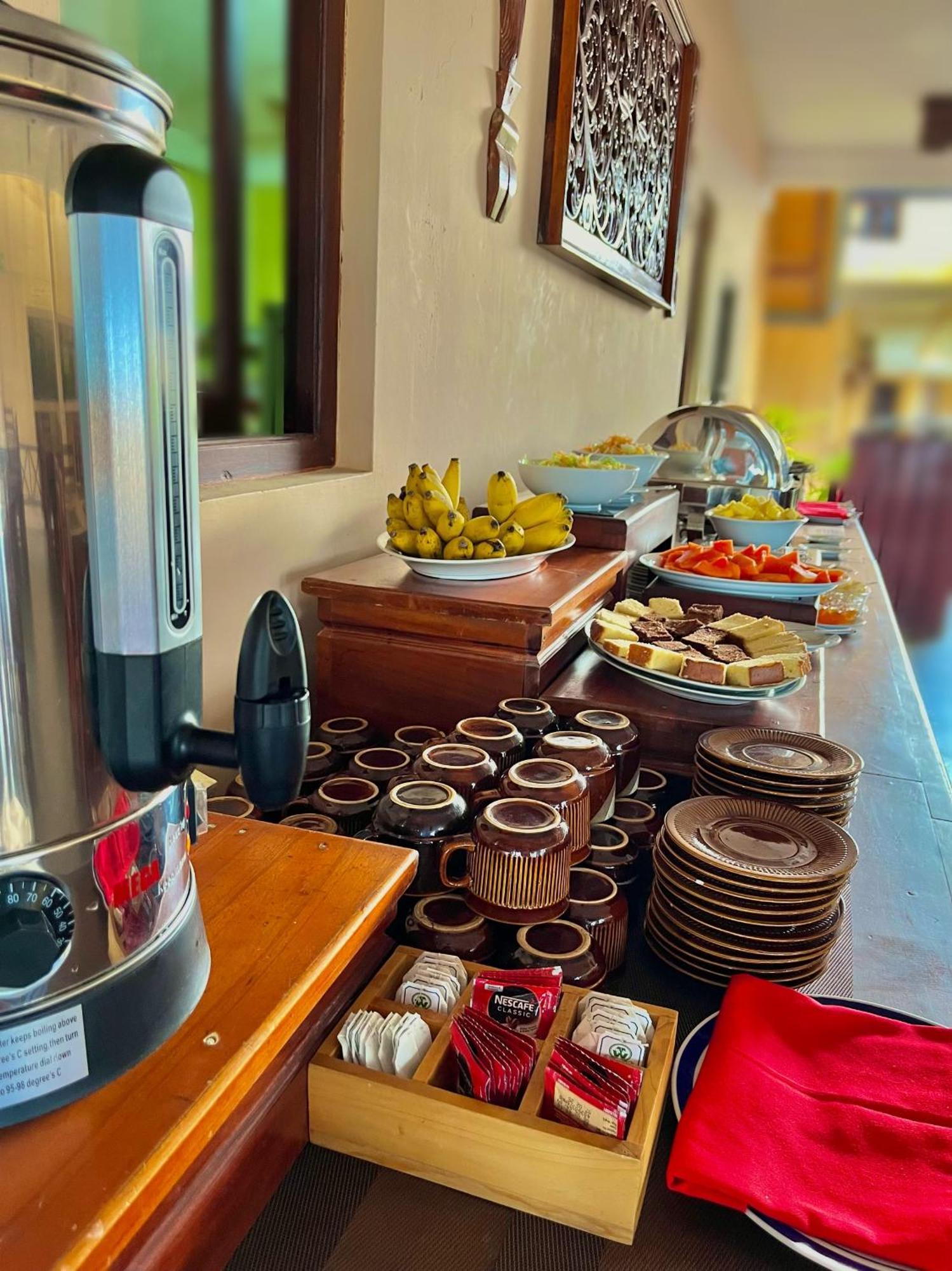 Sundowners Guesthouse هيكادوفا المظهر الخارجي الصورة