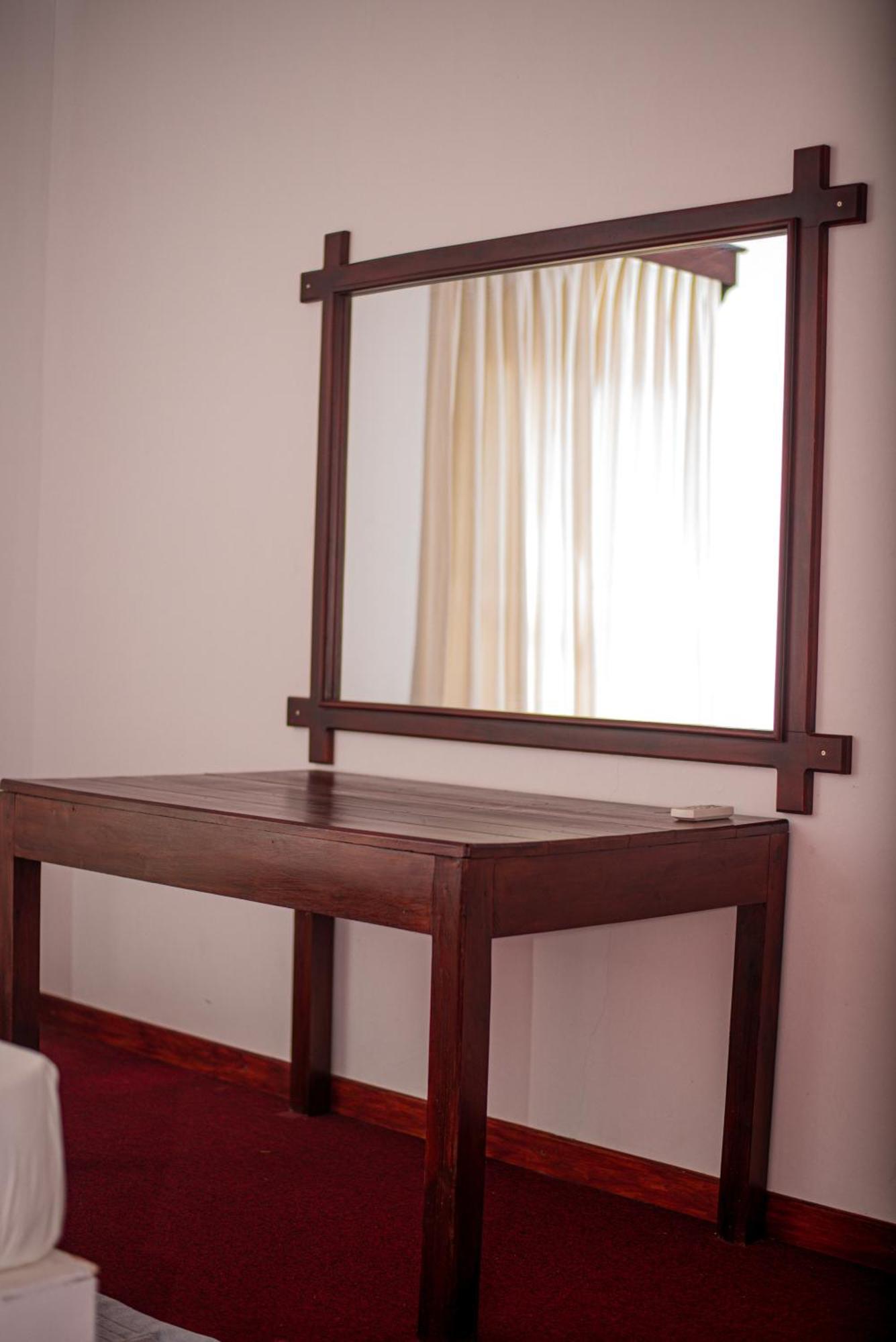 Sundowners Guesthouse هيكادوفا الغرفة الصورة