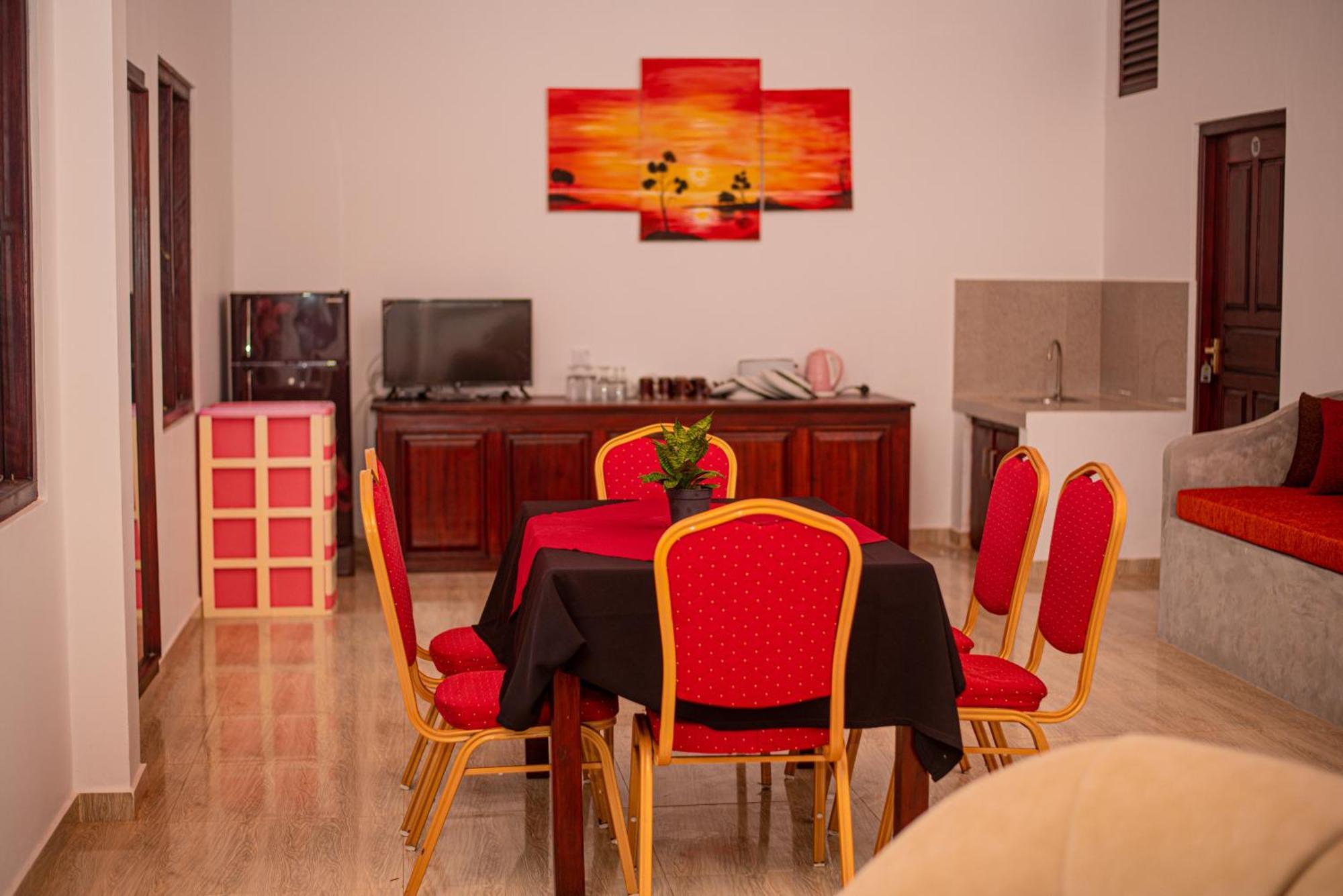 Sundowners Guesthouse هيكادوفا المظهر الخارجي الصورة